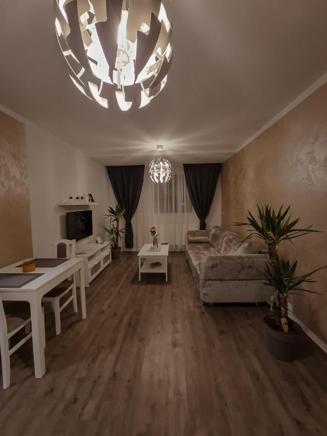 Immocity Oradea Luaran gambar